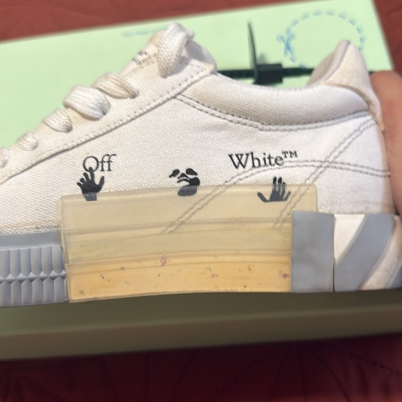 Off white canvas white sneakers - Picture 6 of 9